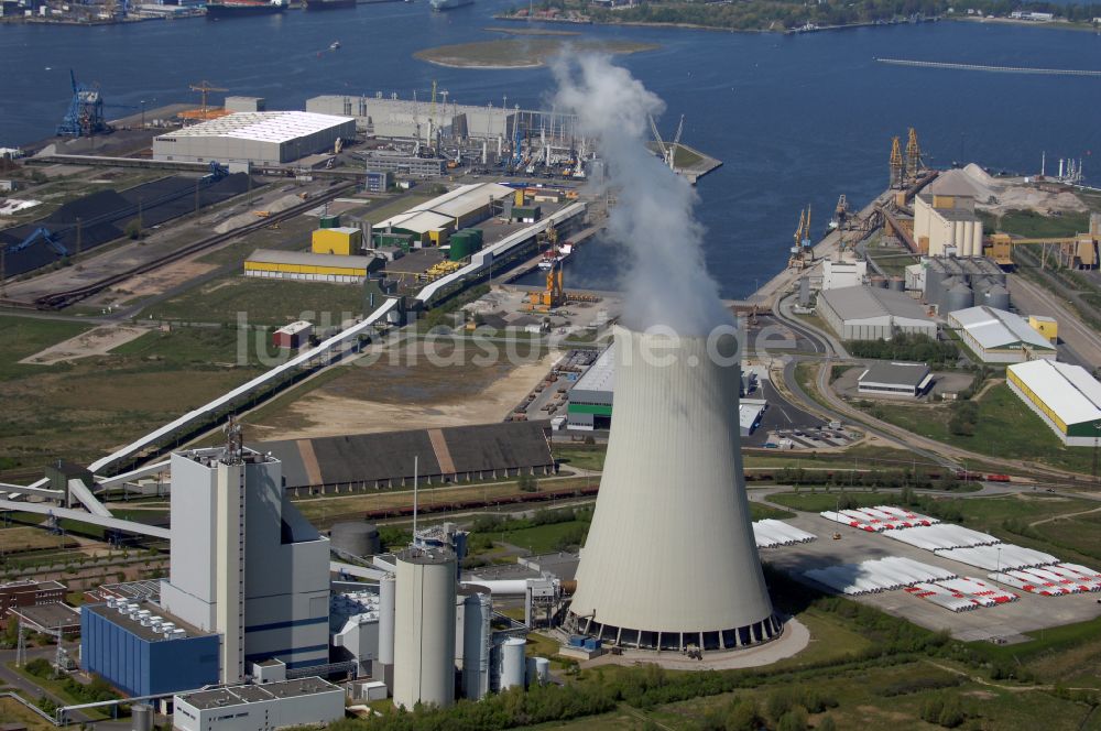 Rostock von oben - Blockheizkraftwerk - regionales Heizkraftwerkes der KNG Kraftwerks- und Netzgesellschaft mbH in Rostock im Bundesland Mecklenburg-Vorpommern