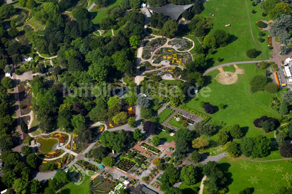 Dortmund von oben - Blumenbeete, Bäume und Sträucher im Westfalenpark in Dortmund im Bundesland Nordrhein-Westfalen