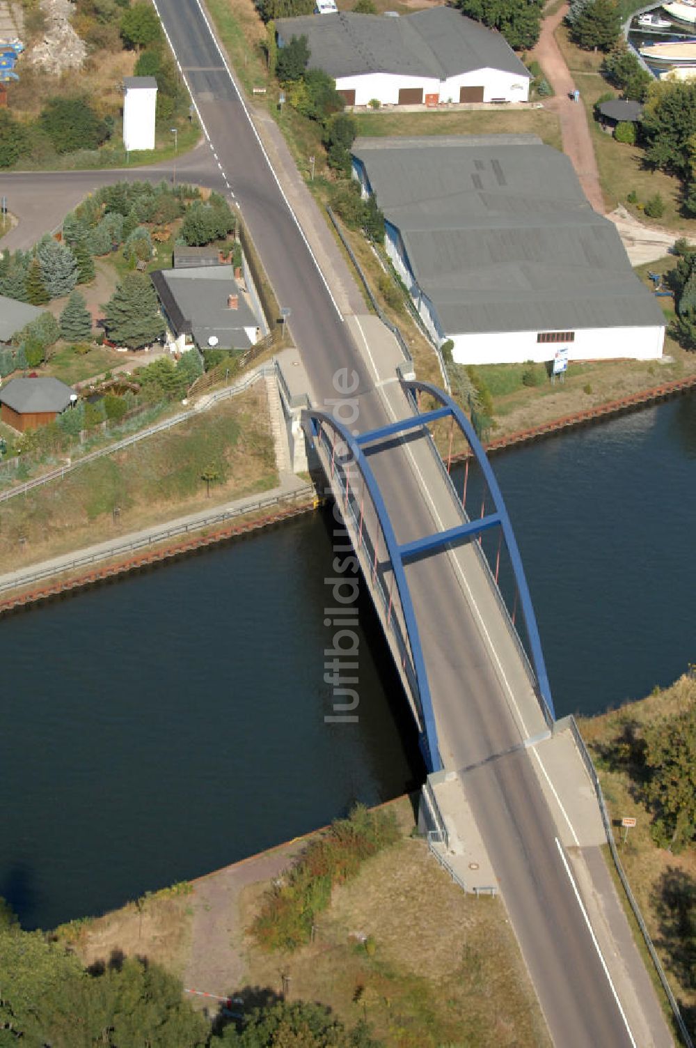 Luftbild Burg - Blumenthaler Brücke in Burg