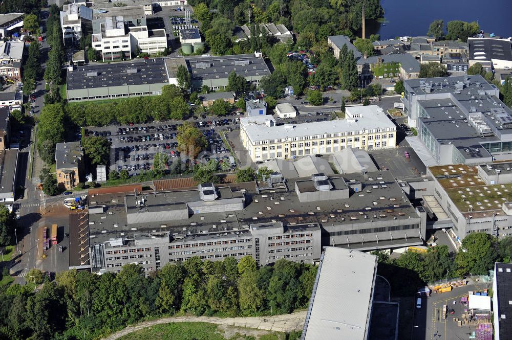 Berlin aus der Vogelperspektive: BMW Werk / Plant Berlin-Spandau