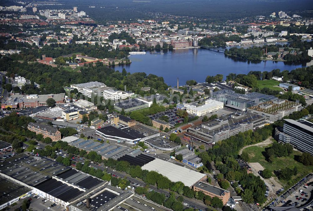 Berlin von oben - BMW Werk / Plant Berlin-Spandau