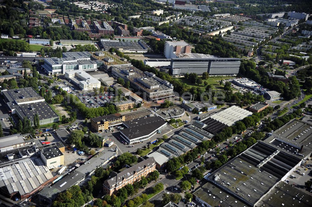 Berlin aus der Vogelperspektive: BMW Werk / Plant Berlin-Spandau