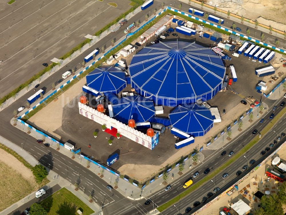 Luftaufnahme Berlin - BoneyM Theaterpalast Berlin in Berlin im Bundesland Berlin