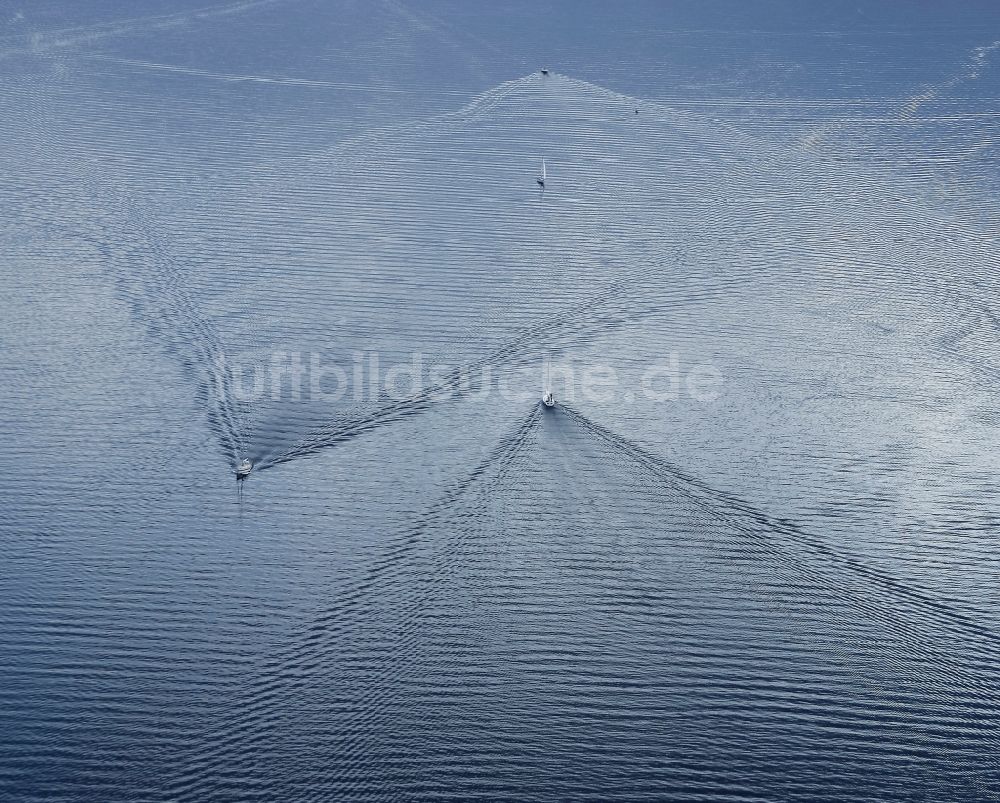 Luftbild Kiel - Boote auf dem Wasser in Kiel im Bundesland Schleswig-Holstein