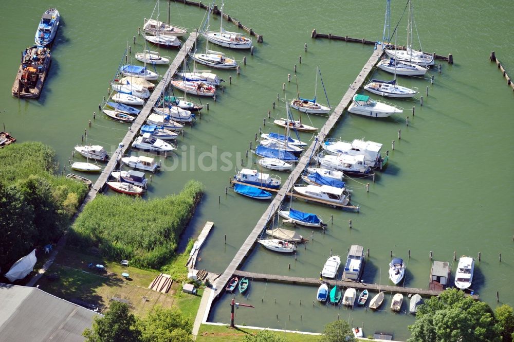 Dienstdorf-Radlow von oben - Bootsanlegestelle am Hotel am See am Scharmützelsee in Diensdorf-Radlow im Bundesland Brandenburg