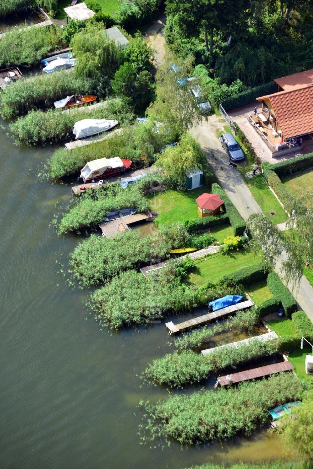 Storkow von oben - Bootsanlegestelle am Storkower See in Brandenburg