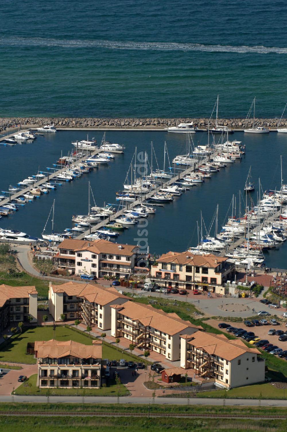 Kühlungsborn von oben - Bootshafen Kühlungsborn