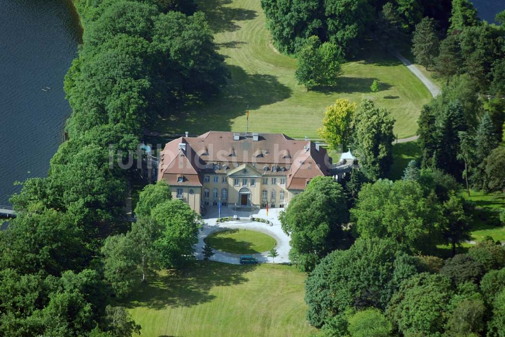 Luftaufnahme Berlin - Borsig-Villa Reiherwerder am Tegeler See in Berlin