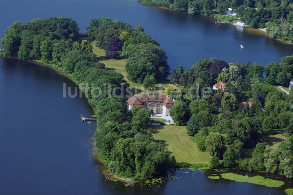 Luftbild Berlin - Borsig-Villa Reiherwerder am Tegeler See in Berlin