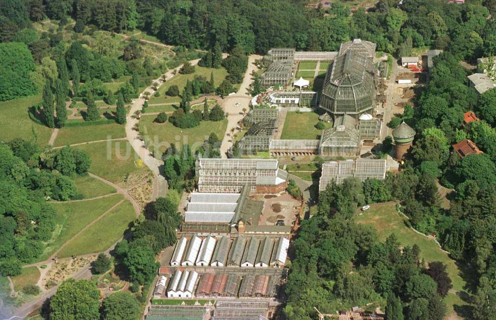 Luftaufnahme Berlin - Zehlendorf - Dahlem - Botanischer Garten in Berlin.