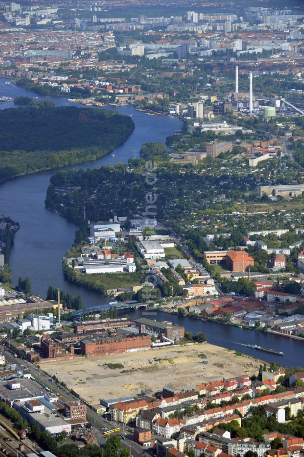 Luftbild Berlin - Brachland auf dem Gelände der ehemaligen Bärenquell Brauerei