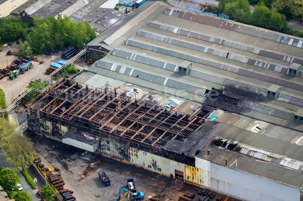 Luftaufnahme Hamm - Brand- Ruine der Gebäude und Hallen des WDI - Westfälische Drahtindustrie GmbH in Hamm im Bundesland Nordrhein-Westfalen, Deutschland