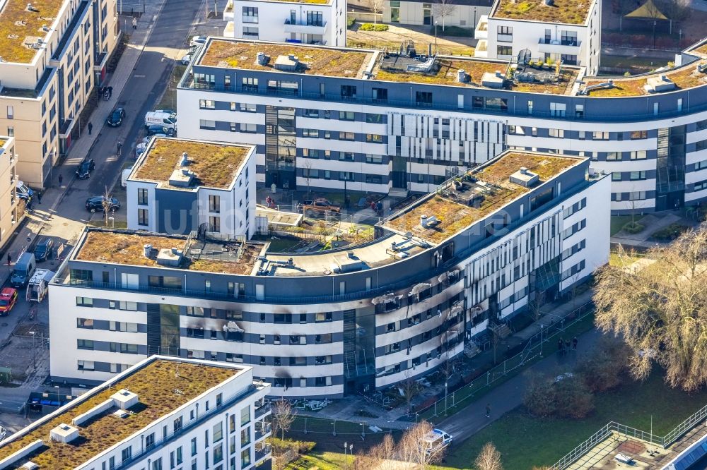 Luftaufnahme Essen - Brand- Ruine einer Mehrfamilienhausanlage an der Bargmannstraße in Essen im Bundesland Nordrhein-Westfalen, Deutschland