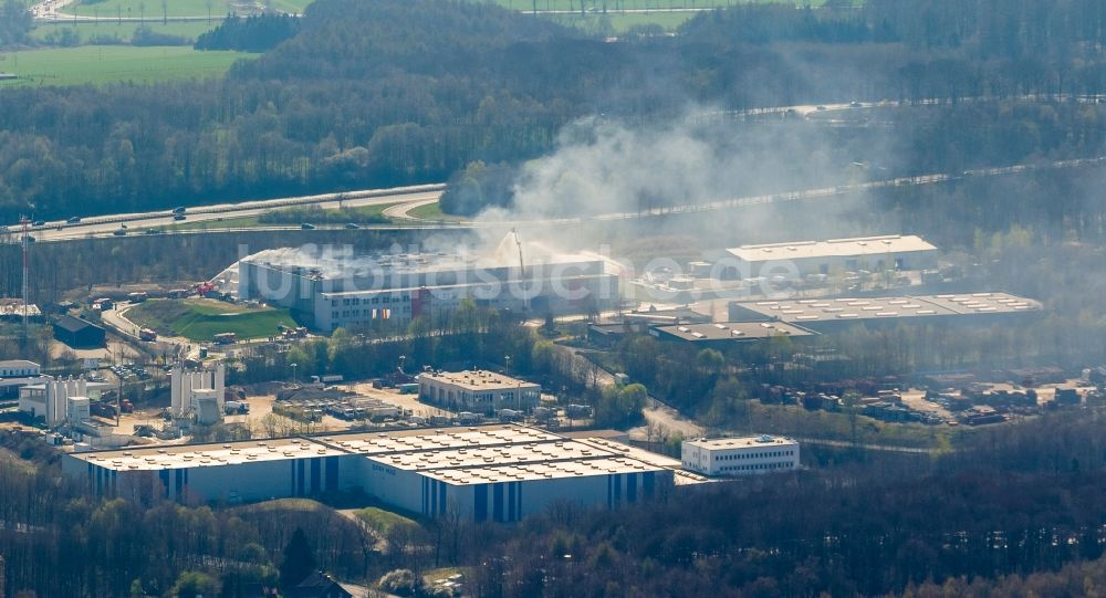 Sprockhövel von oben - Brand im Werksgelände der WKW Automotive im Gewerbegebiet Stefansbecke in Sprockhövel im Bundesland Nordrhein-Westfalen