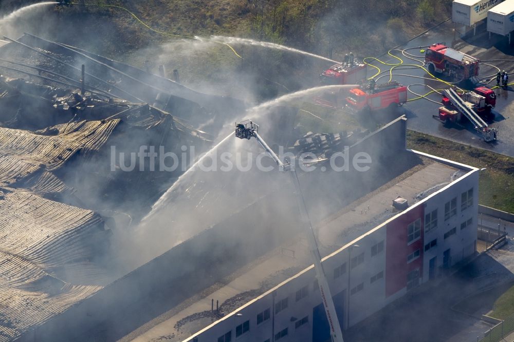 Sprockhövel aus der Vogelperspektive: Brand im Werksgelände der WKW Automotive im Gewerbegebiet Stefansbecke in Sprockhövel im Bundesland Nordrhein-Westfalen