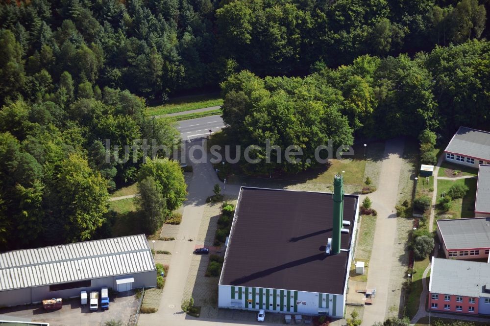 Luftbild Bernau - Brandenburg Klinik Bernau-Waldfrieden auf dem Gelände der ehemaligen Wohnsiedlung der DDR Regierung Waldsiedlung bei Bernau im Bundesland Brandenburg