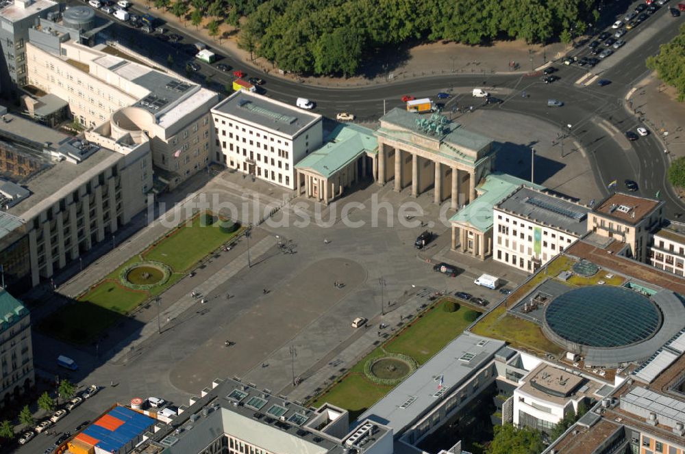 Berlin aus der Vogelperspektive: Brandenburger Tor in Berlin