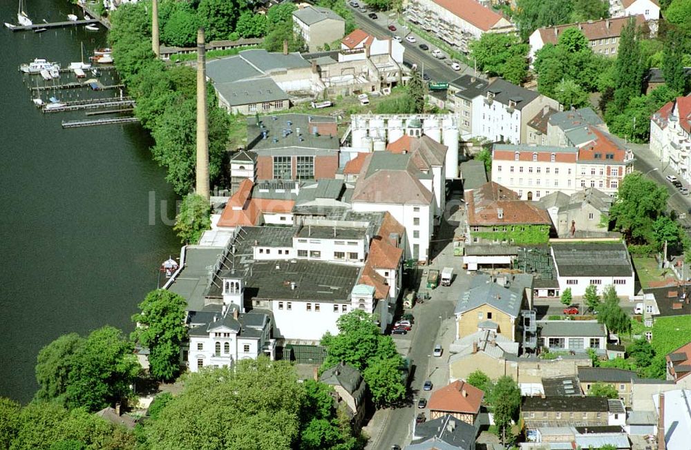 Luftbild Köpenick - Berlin - Brauerei Bürgerbräu Friedrichshagen am Müggelsee. Ort: Köpenick - Berlin Datum: 16.05.03