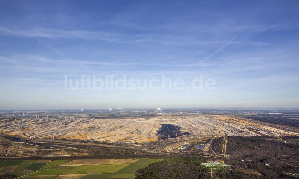 Luftaufnahme Niederzier - Braunkohle- Tagebau Niederzier - Hambach in Nordrhein-Westfalen