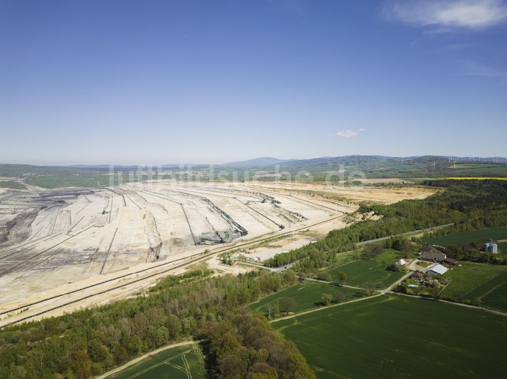 Bogatynia - Reichenau aus der Vogelperspektive: Braunkohle - Tagebau Turow - Biedrzychowice Gorne in Bogatynia - Reichenau in Woiwodschaft Niederschlesien, Polen