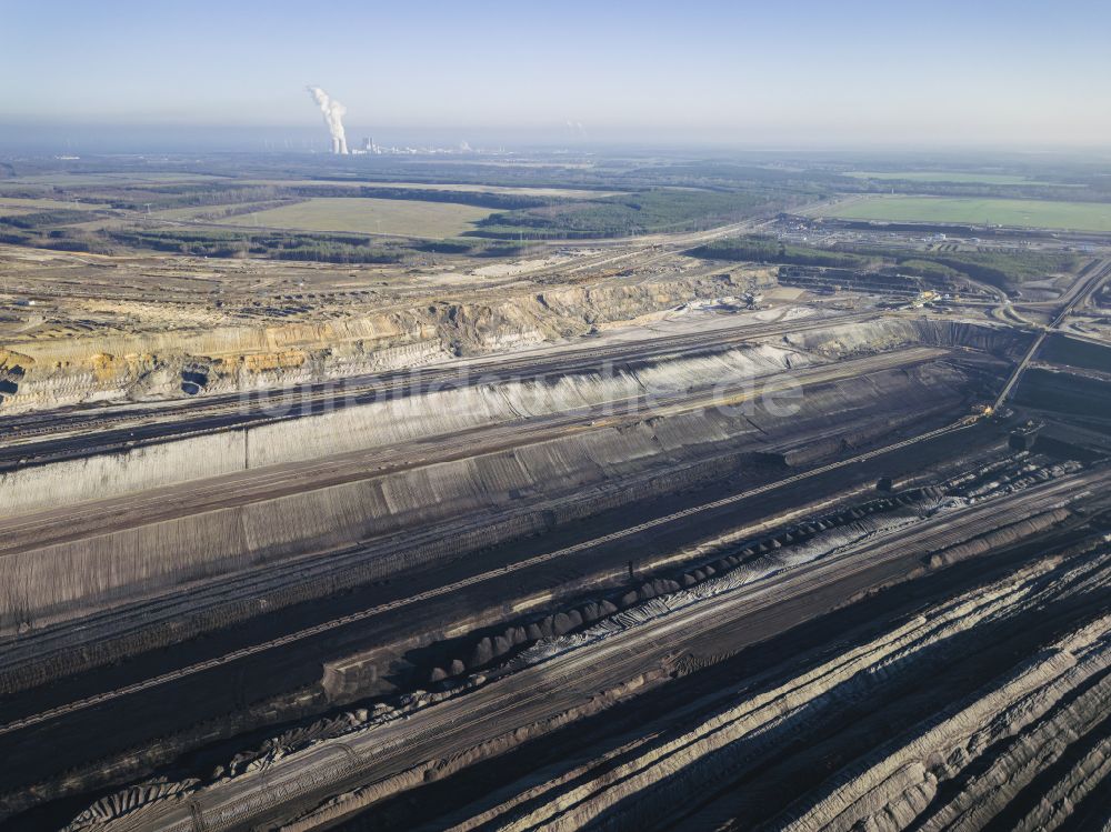 Welzow von oben - Braunkohle - Tagebau der Vattenfall Europe in Welzow im Bundesland Brandenburg