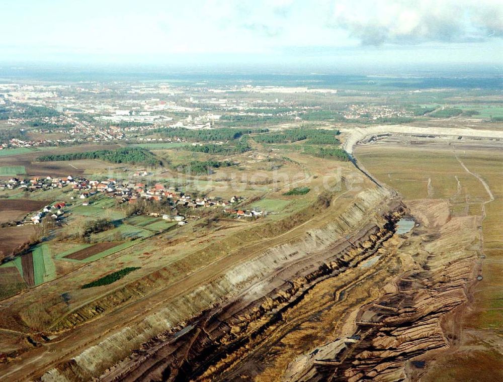 Horno aus der Vogelperspektive: Braunkohletagebau um Horno bei Cottbus in Brandenburg.