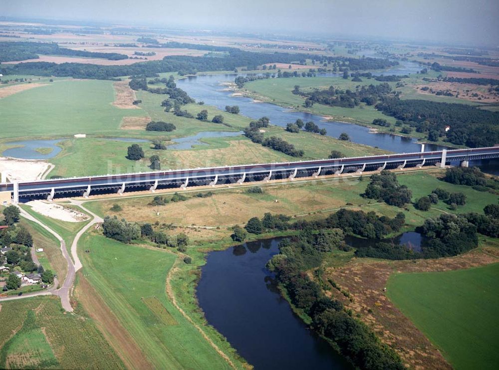 Luftbild Hohenwarthe - Brücke bei Hohenwarthe