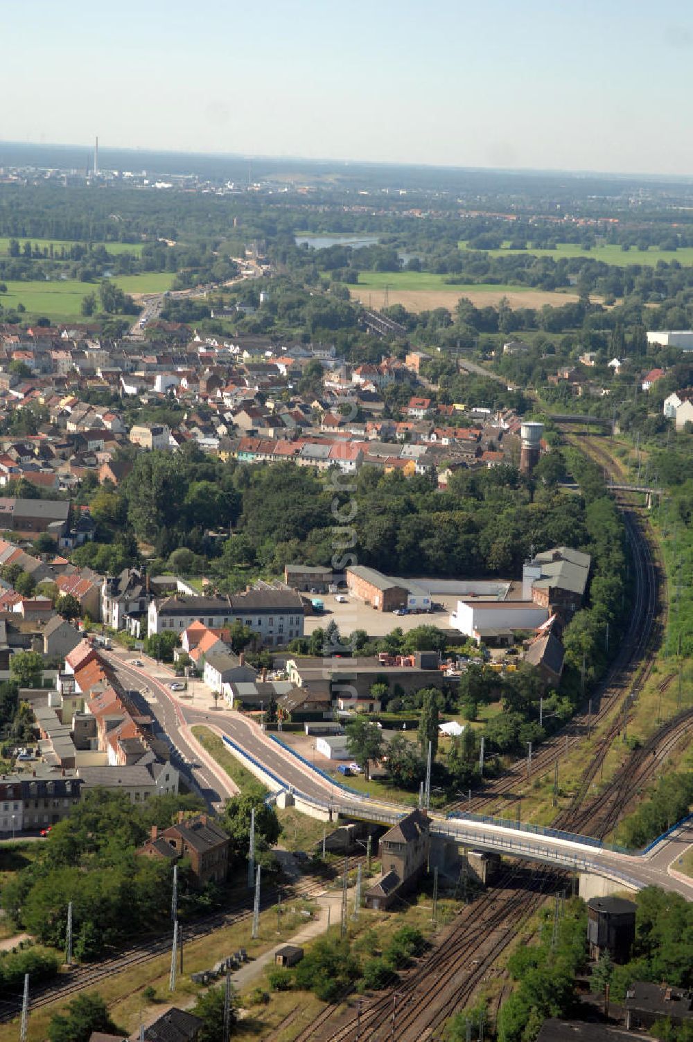 Luftaufnahme 27.07.2009 - Brücke über Eisenbahnstrecke zwischen Meinsdorf und Roßlau