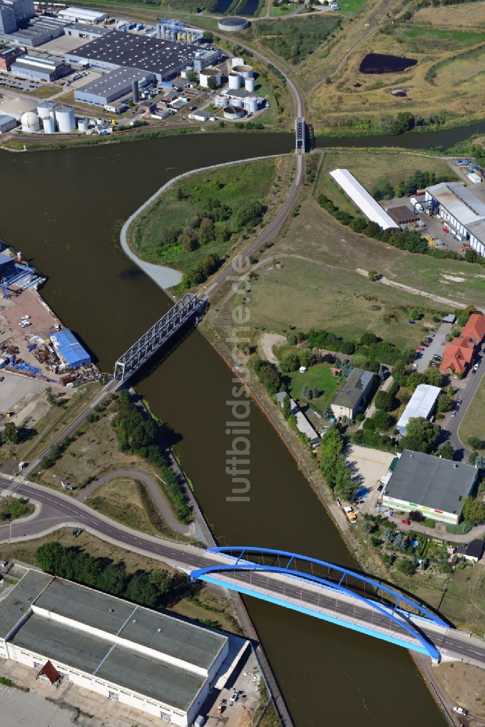 Luftaufnahme Genthin - Brücke über dem Elbe-Havel-Kanal in Genthin im Bundesland Sachsen-Anhalt