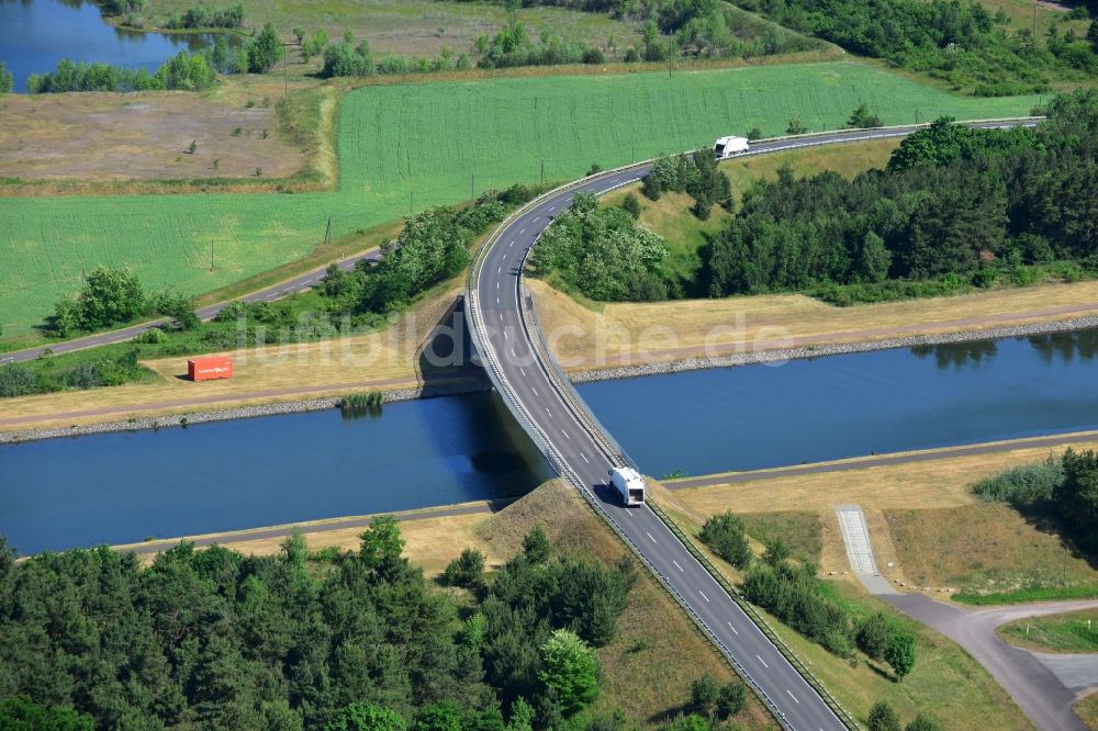 Luftbild Hohenwarthe - Brücke über dem Elbe-Havel-Kanal und Landesstraße L52 in Hohenwarthe im Bundesland Sachsen-Anhalt