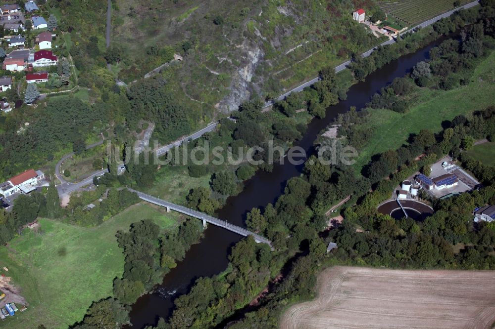 Traisen aus der Vogelperspektive: Brücke über die Nahe bei Traisen, (Nahe) Verbandsgemeinde Bad Münster am Stein-Ebernburg im Bundesland Rheinland-Pfalz