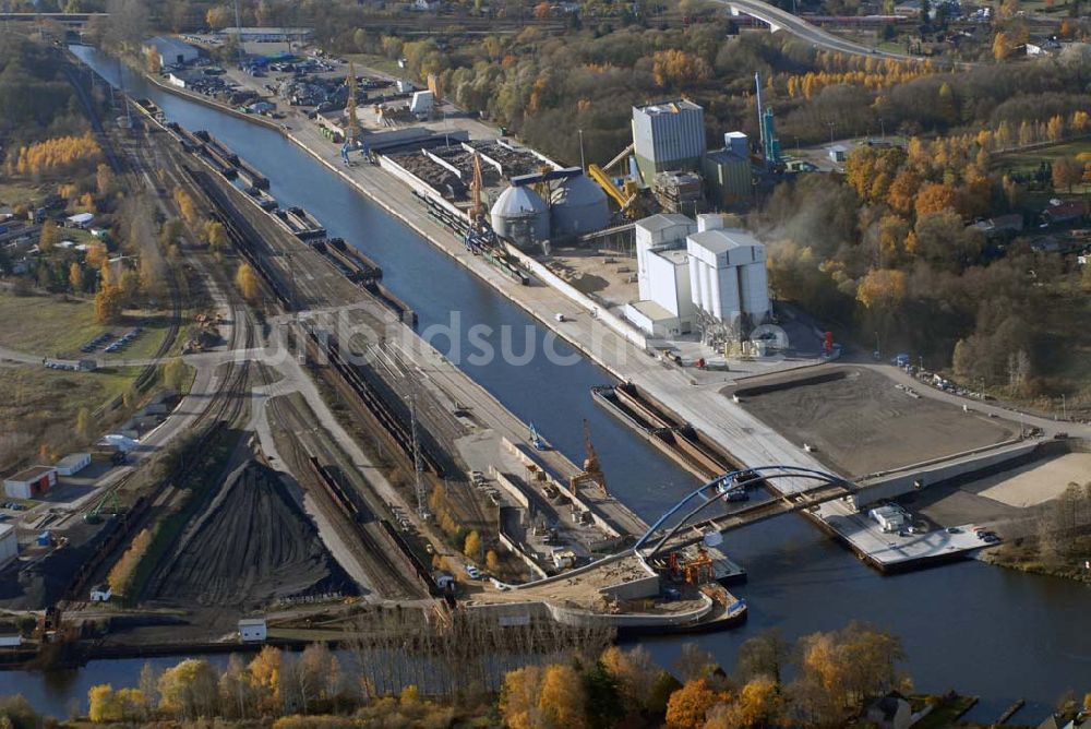 Luftaufnahme Königs Wusterhausen - Brücke über den Nottekanal am Binnenhafen Königs Wusterhausen