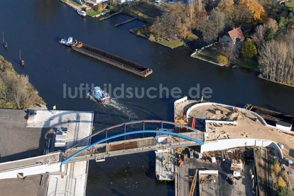 Königs Wusterhausen von oben - Brücke über den Nottekanal am Binnenhafen Königs Wusterhausen