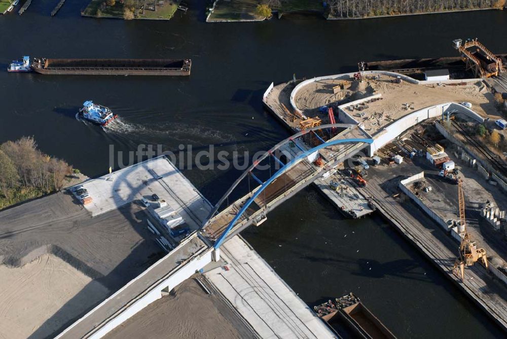 Luftbild Königs Wusterhausen - Brücke über den Nottekanal am Binnenhafen Königs Wusterhausen