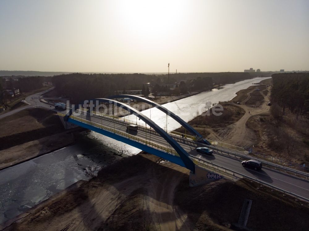 Luftbild Eberswalde - Brücke der L200 über den Oder- Havel- Kanal in Eberswalde im Bundesland Brandenburg, Deutschland