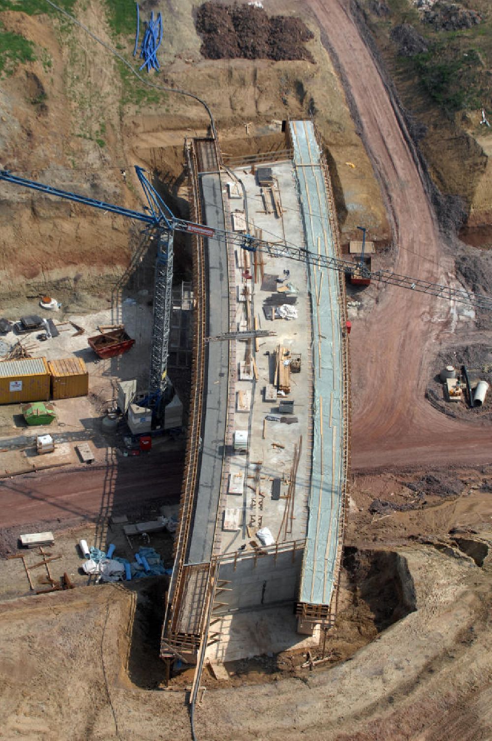 Luftaufnahme Hastrungsfeld - Brücke über die A4 zwischen Hastrungsfeld und Burla