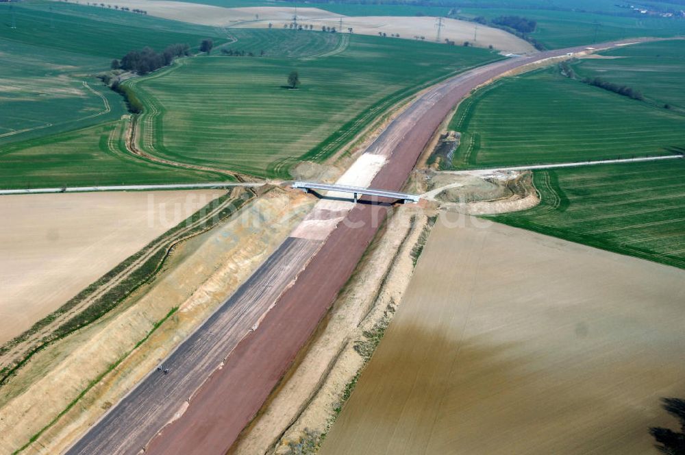 Neukirchen von oben - Brücke über die A4 zwischen Hötzelsroda und Neukirchen