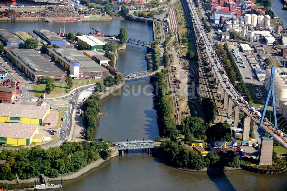 Hamburg aus der Vogelperspektive: Brücken über den Roßkanal in Hamburg-Mitte / Steinwerder