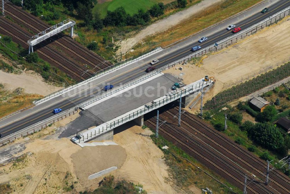 Mahlow aus der Vogelperspektive: Brückenbau an der Ortsumgehung B96 durch die Schälerbau Berlin GmbH