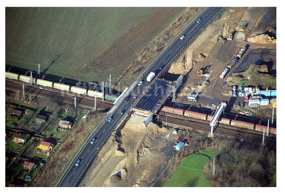 Luftbild Mahlow / Brandenburg - Brückenbau zur Stadtautobahnzufahrt am S-Bahnhof Schönefeld