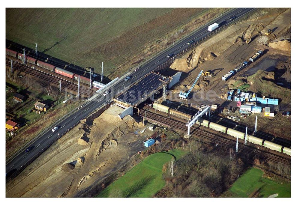 Luftaufnahme Mahlow / Brandenburg - Brückenbau zur Stadtautobahnzufahrt am S-Bahnhof Schönefeld