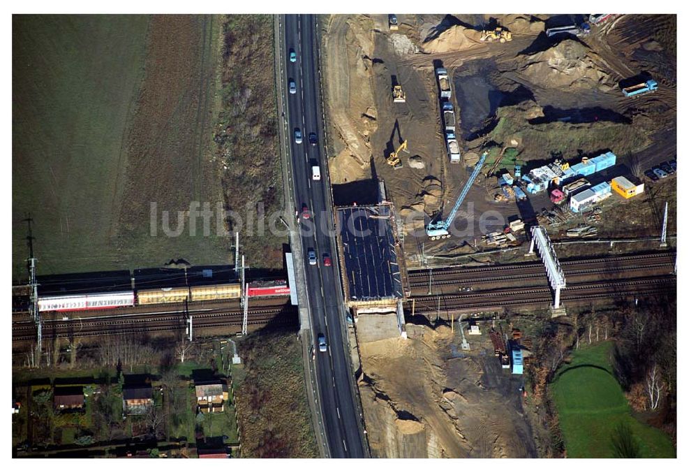 Luftaufnahme Mahlow / Brandenburg - Brückenbau zur Stadtautobahnzufahrt am S-Bahnhof Schönefeld