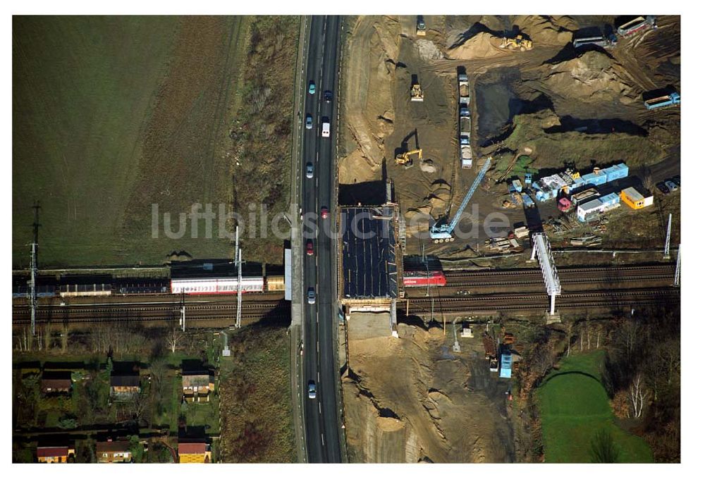 Mahlow / Brandenburg von oben - Brückenbau zur Stadtautobahnzufahrt am S-Bahnhof Schönefeld