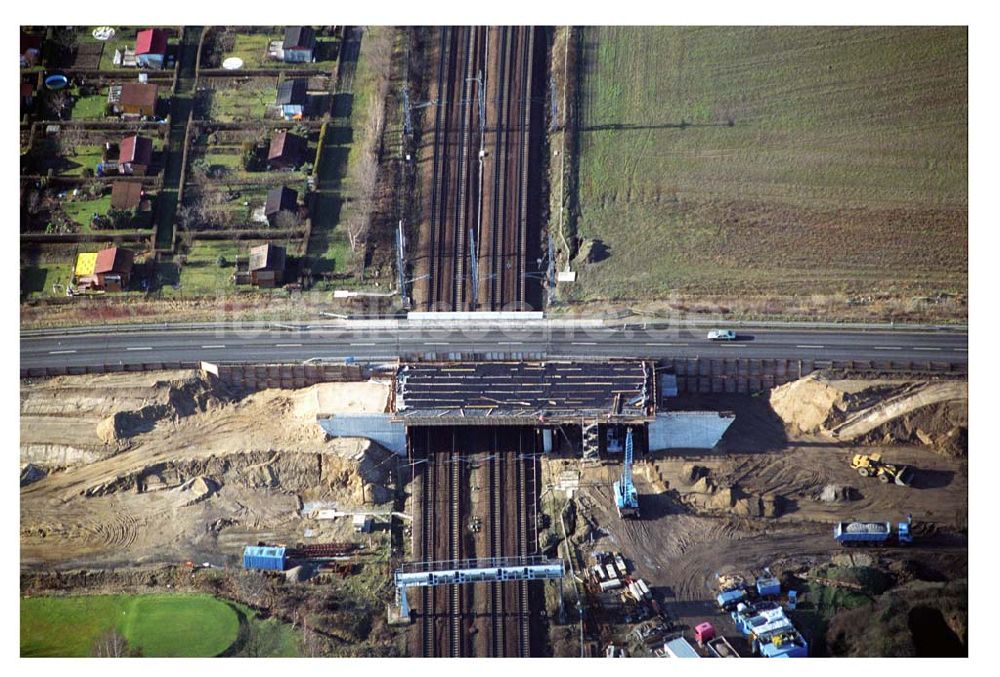 Mahlow / Brandenburg von oben - Brückenbau zur Stadtautobahnzufahrt am S-Bahnhof Schönefeld