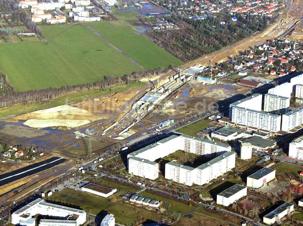 Luftbild Schönefeld - Brückenbau zur Stadtautobahnzufahrt am S-Bahnhof Schönefeld