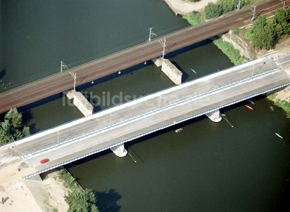 Berlin-Köpenick von oben - Brückenbau zwischen der Wuhlheide und Oberschöneweide in Berlin - Köpenick.