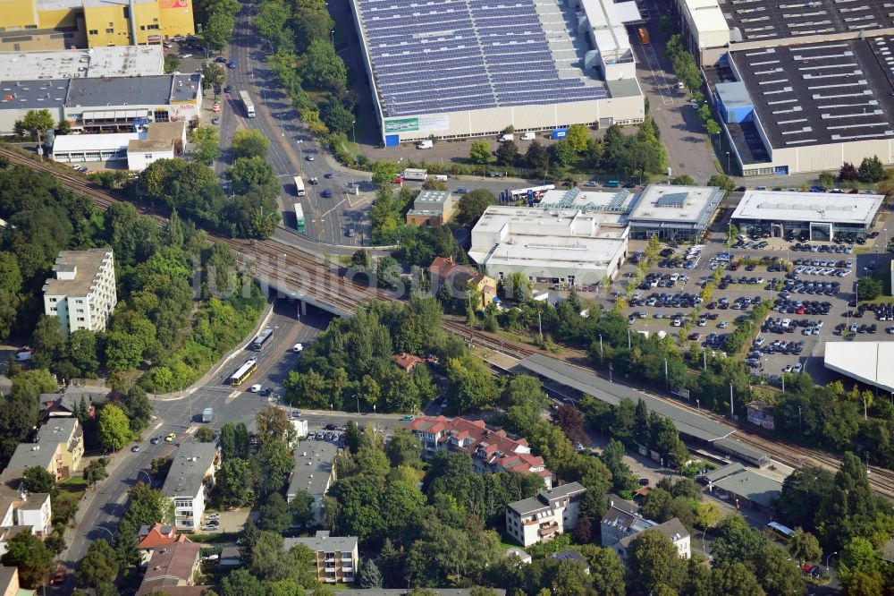 Luftbild Berlin - Brückenbauwerk an der Bundestraße B101 an der Bahnstrecke Dresdner Bahn zum S- Bahnhof Marienfelde in Berlin