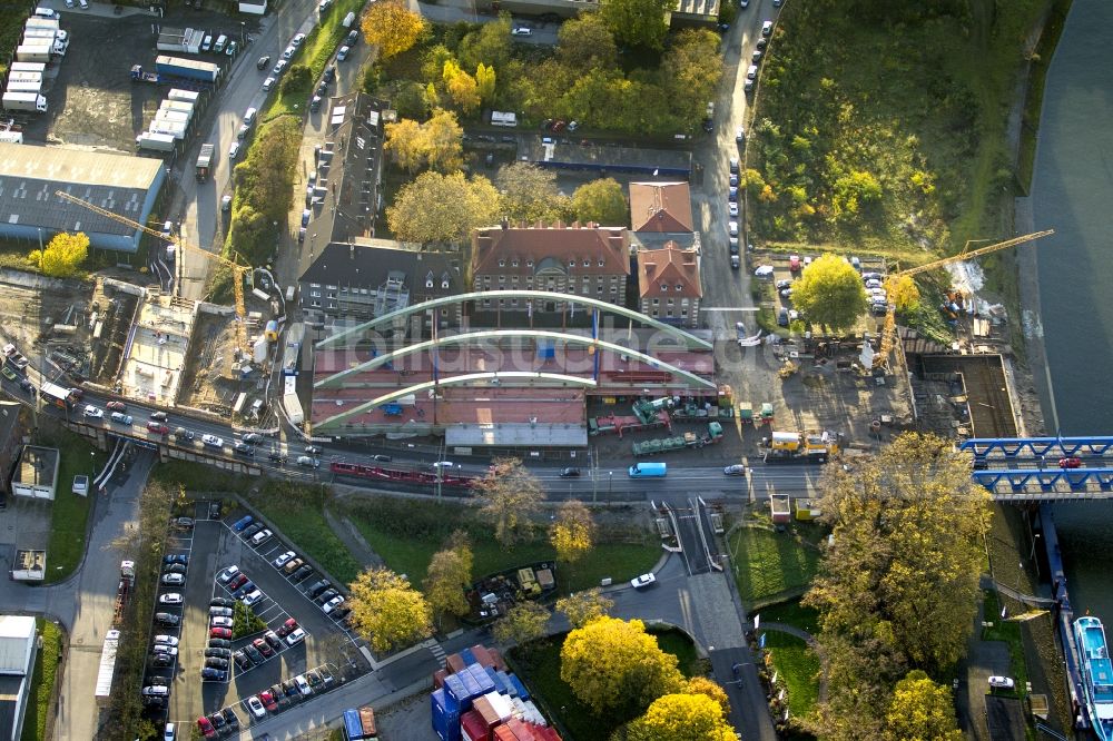 Luftbild Duisburg - Brückenbauwerk am Vinckeufer in Duisburg im Ruhrgebiet in Nordrhein-Westfalen