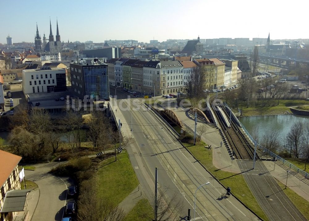 Luftbild Halle / Saale - Brückenbauwerke entlang der Mansfelder Straße am Ufer der Saale im Stadtteil Kröllwitz in Halle (Saale) im Bundesland Sachsen-Anhalt