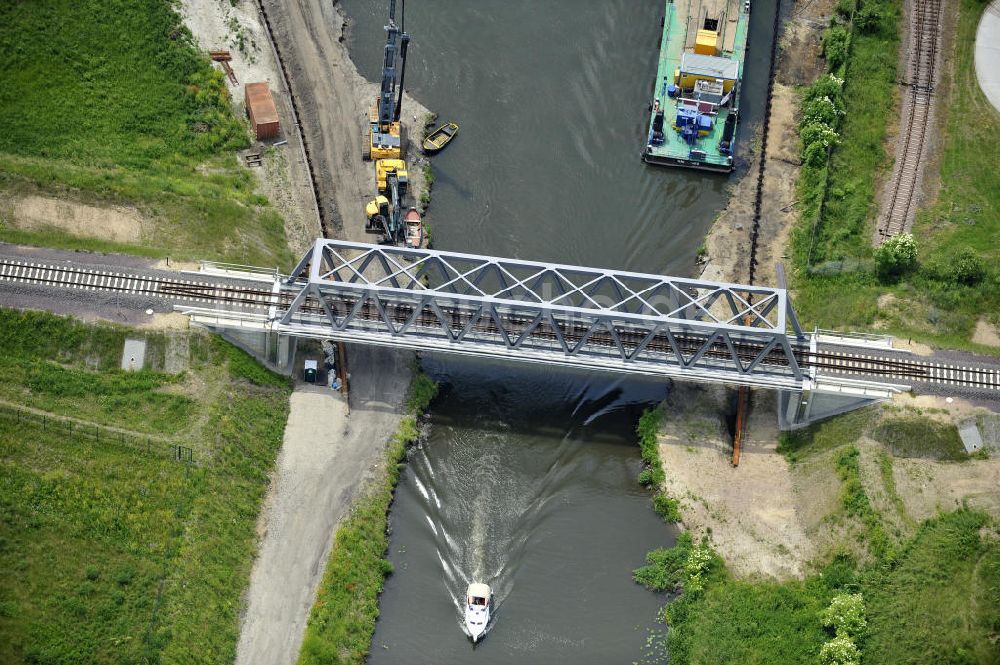 Luftaufnahme Genthin - Brückenknoten Elbe-Havel-Kanal Genthin